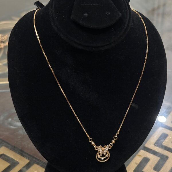gold plated beautiful trendy premium locket for girls