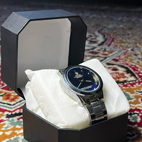 Attractive RLX watch with premium dail mens