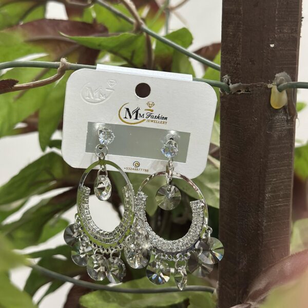 Beautiful silver round shape earrings