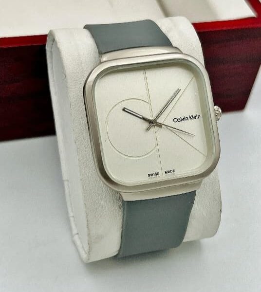 Beautiful elegant looking budget watch for men